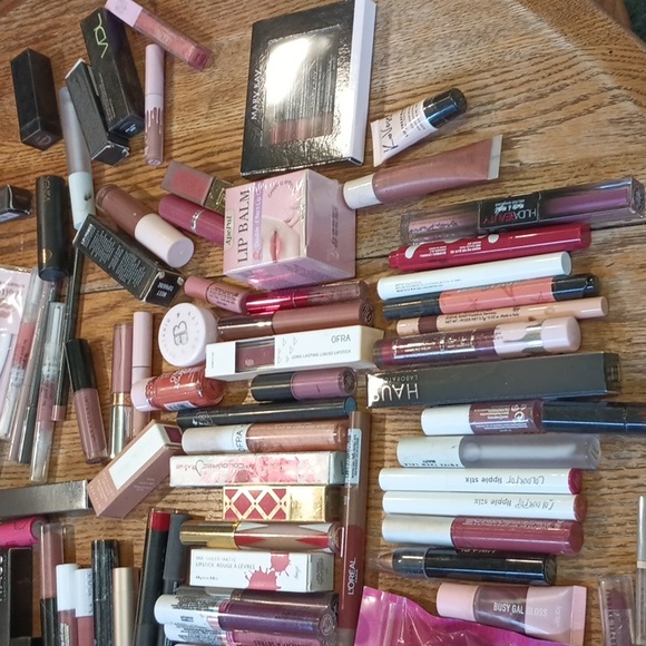 ALL LIPPIES AVAILABLE FOR MY COMING LIVE SHOW!!! THIS WILL BE MY FIRST SHOW!!; - Picture 5 of 10